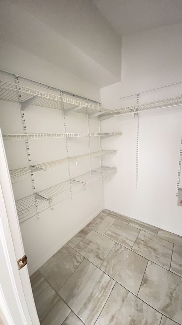 Building Photo - Come see this beautiful 3 bedroom, 2 bath, 2 car garage home for rent near Citrus Park Mall!