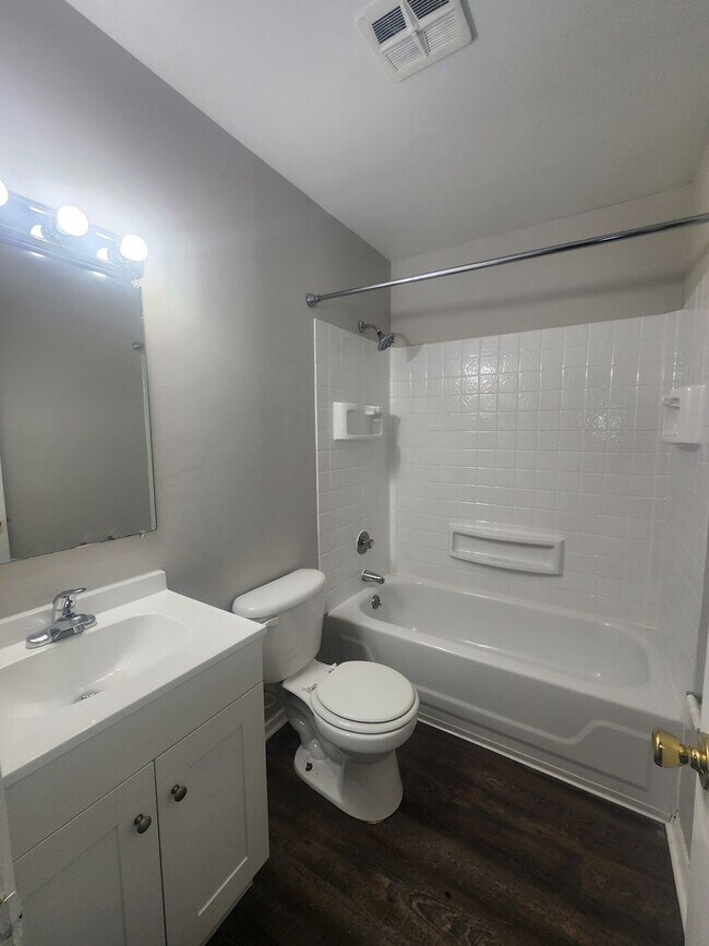 Building Photo - Cozy 1-Bedroom Bungalow – Easy Single-Level Living