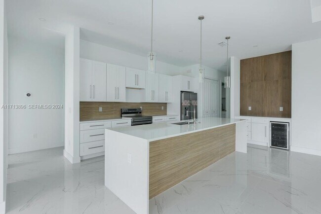 Building Photo - 3400 NW 21st Terrace