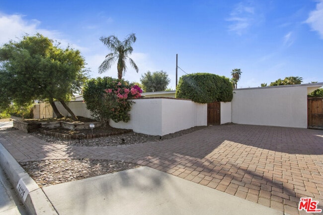 Building Photo - 74125 San Marino Way