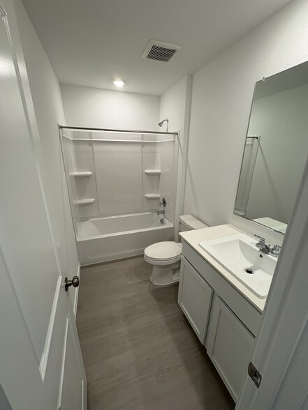 Building Photo - 11736 Marcellus Way