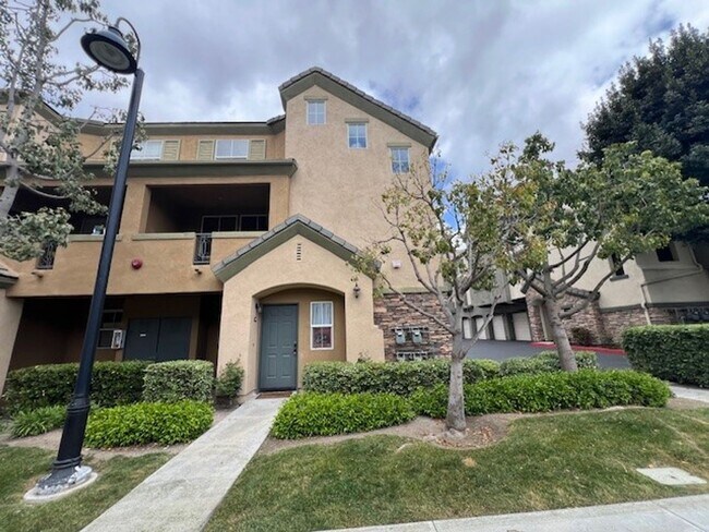 Building Photo - Coming Soon! Otay Ranch Townhouse with att...