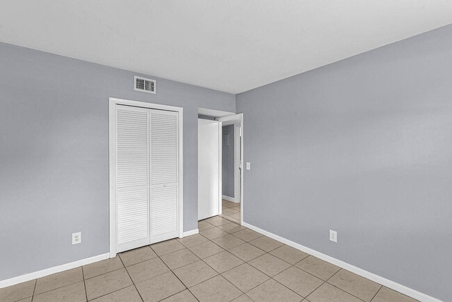 Building Photo - 333 SE Martin Ave