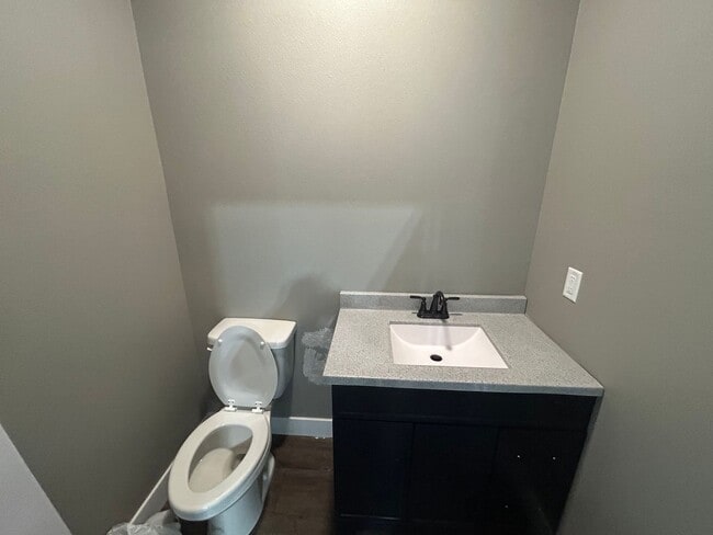 Building Photo - Italian Estates Property Management