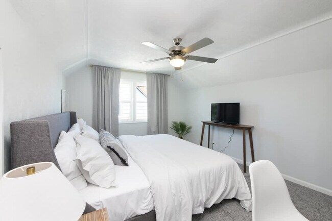 Building Photo - 7906 Lanyard Dr