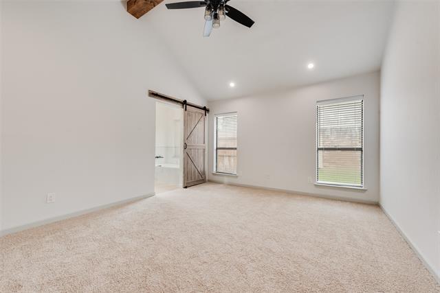 Building Photo - 630 Pheasant Ln