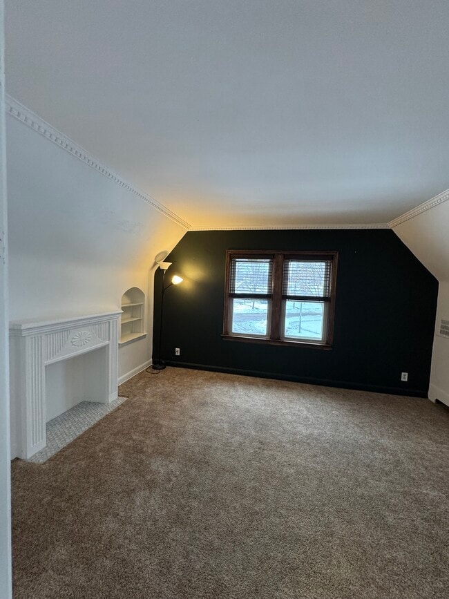 Building Photo - 5733 W Fillmore Dr