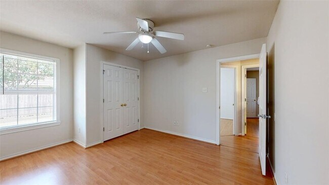 Building Photo - 235 Stuttgart Cir