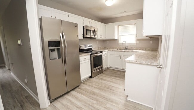 Building Photo - 103 Eastgate Dr