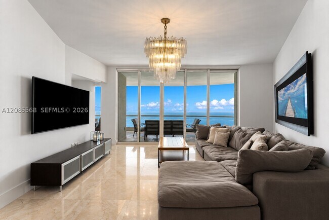 Building Photo - 16047 Collins Ave