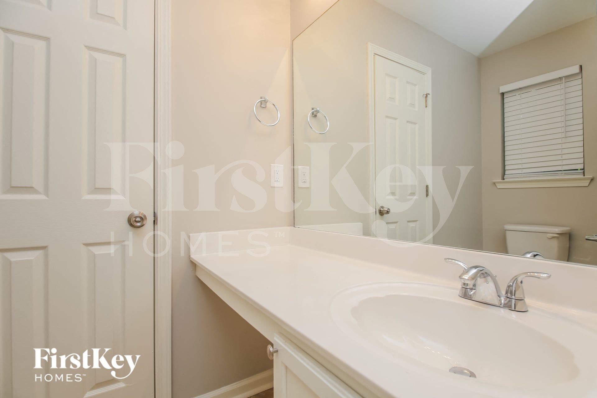 Building Photo - 441 Bakers Bridge Cir