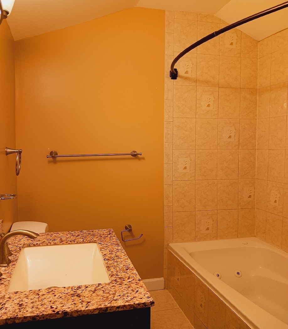 Building Photo - 2603 Hamlin St NE