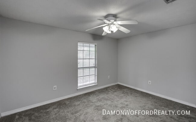 Building Photo - 502 Pelahatchie Shore Dr
