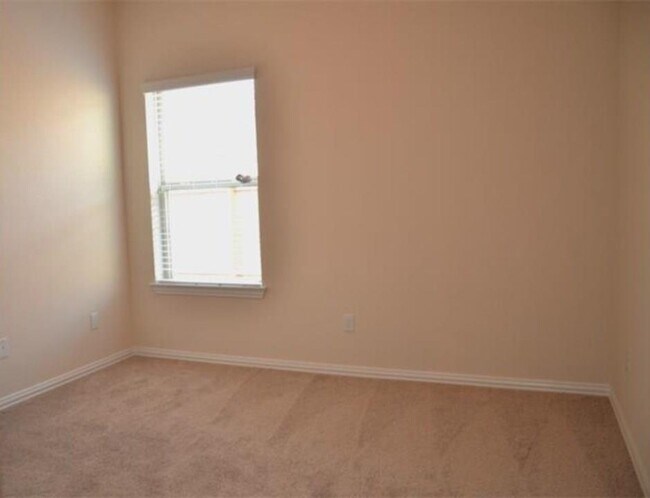 Building Photo - 1312 Patito Pl