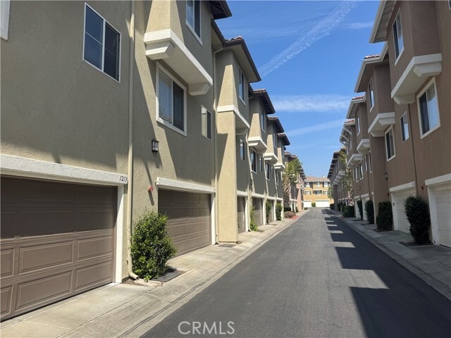 Building Photo - 1219 Olson Dr