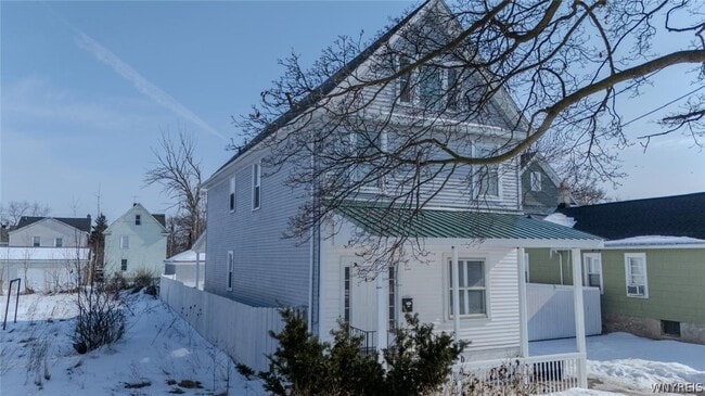 Building Photo - 769 19th St