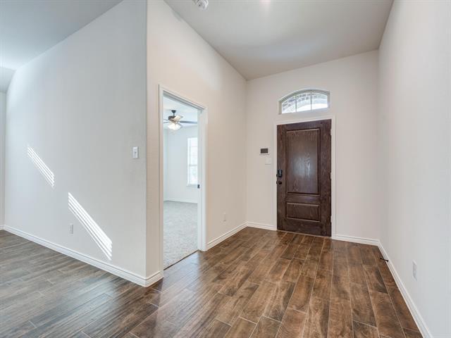 Building Photo - 3127 Maverick Dr