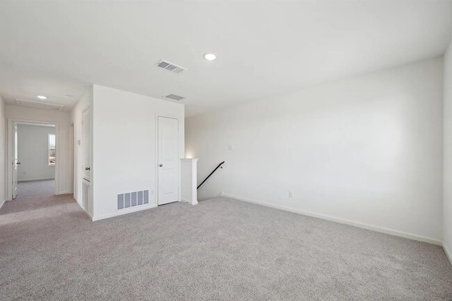 Building Photo - 1109 Delta Crst