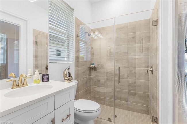 Building Photo - 13832 Blue Bay Cir