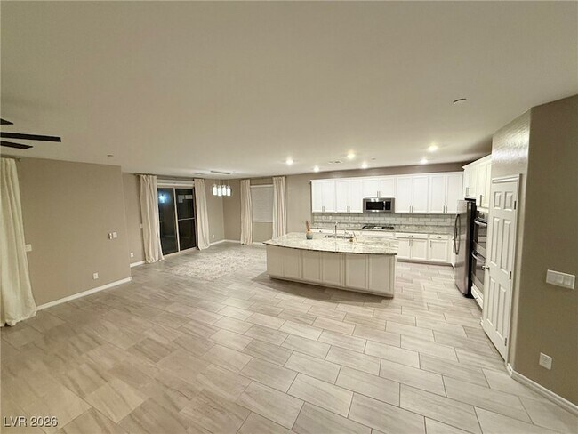 Building Photo - 3195 Hazy Hills Ave