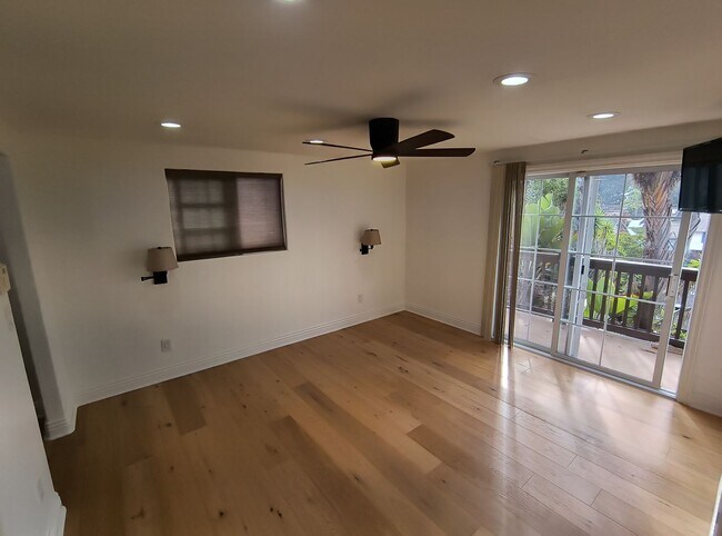 Building Photo - Upgraded Two Story Home - Bay Ho - View Lot - Central AC