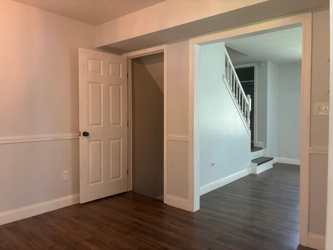 Building Photo - 964 Timberwood Dr