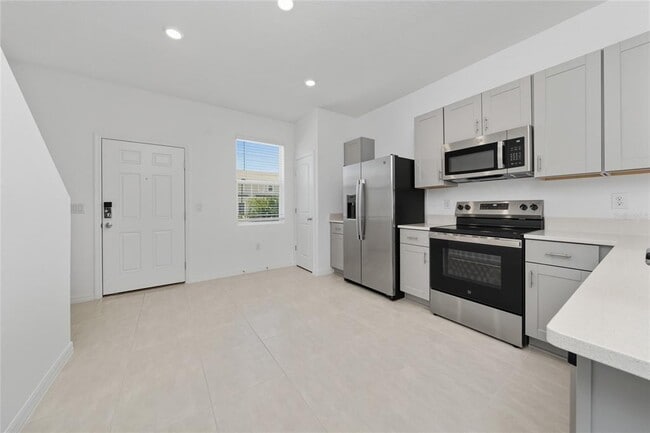 Building Photo - 2916 Skyline Lp