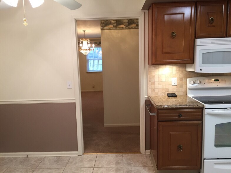 Building Photo - 104 Winston Pl