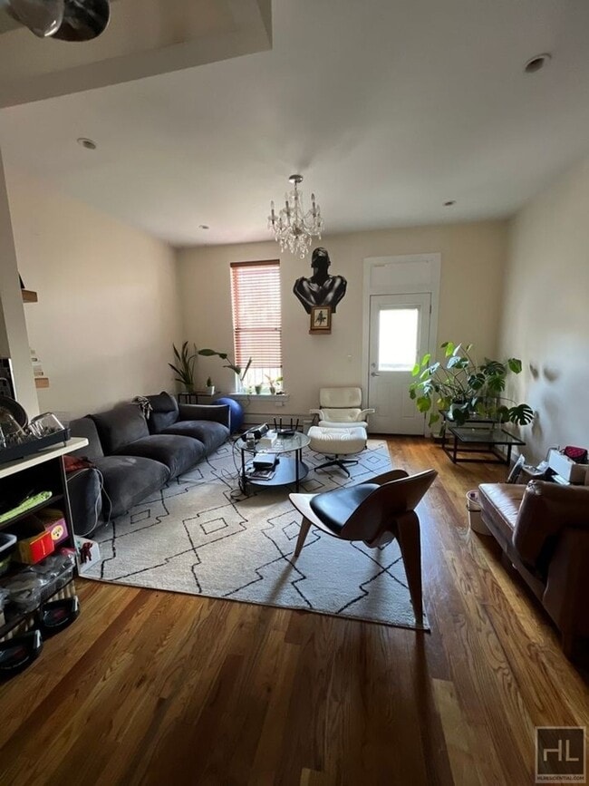 Building Photo - COOPER STREET