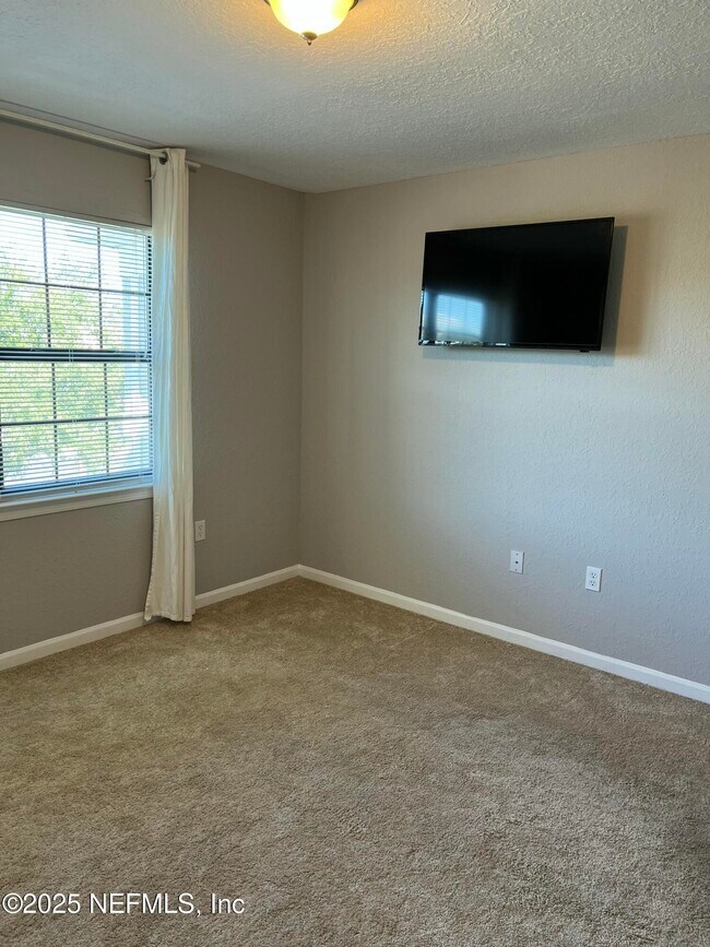Building Photo - 425 Timberwalk Ct
