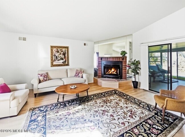 Building Photo - 17 Seaview Ave