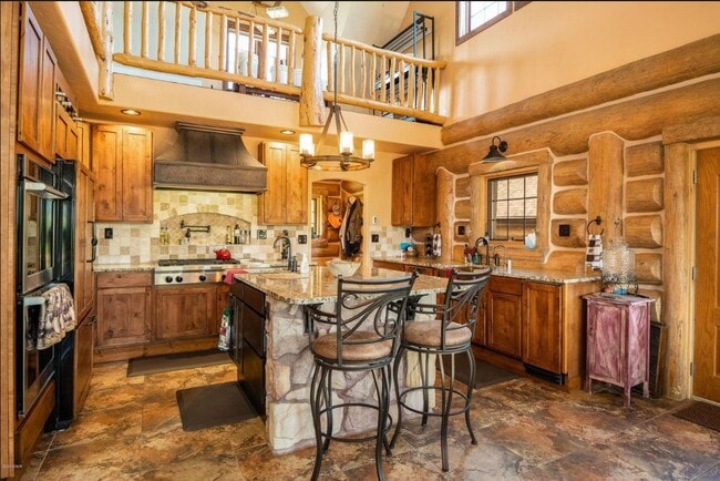 Building Photo - 160 County Rd 6236