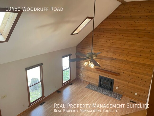Building Photo - 10450 Woodruff Rd