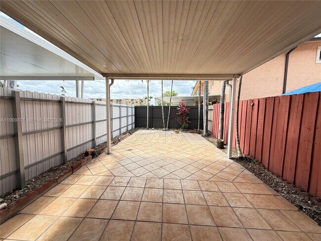 Building Photo - 8428 NW 103rd St