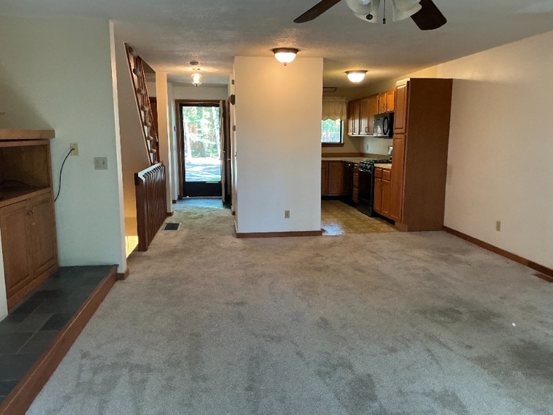 Building Photo - 79 Dunvegan Wds Dr