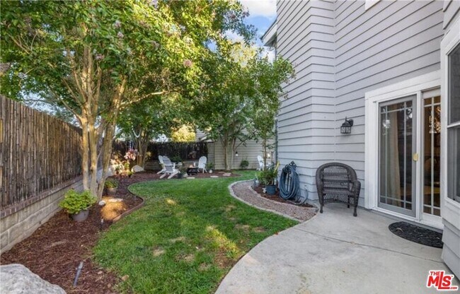 Building Photo - 26068 Charonne Ct