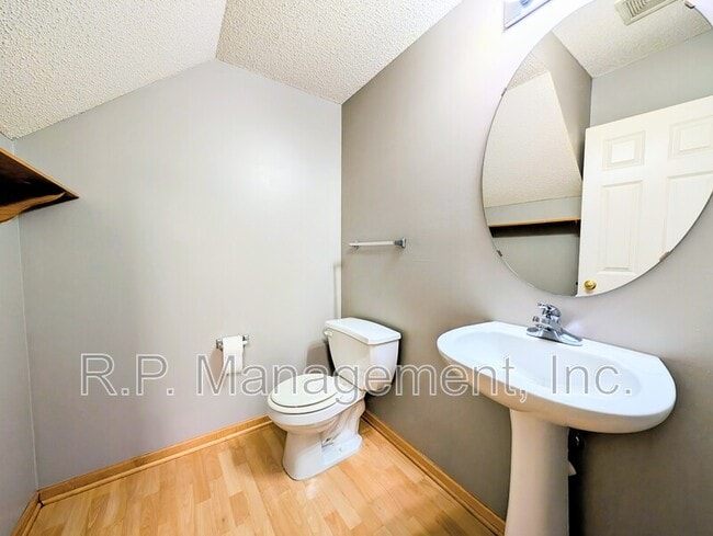 Building Photo - 17832 96th Ave N