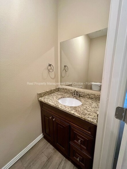 Building Photo - 9905 Landry Dr