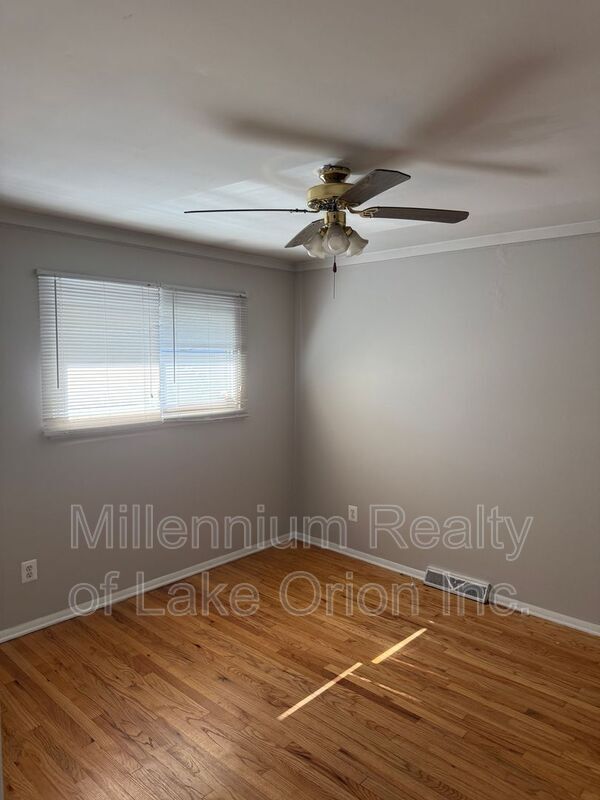 Building Photo - 650 Lenox Ave