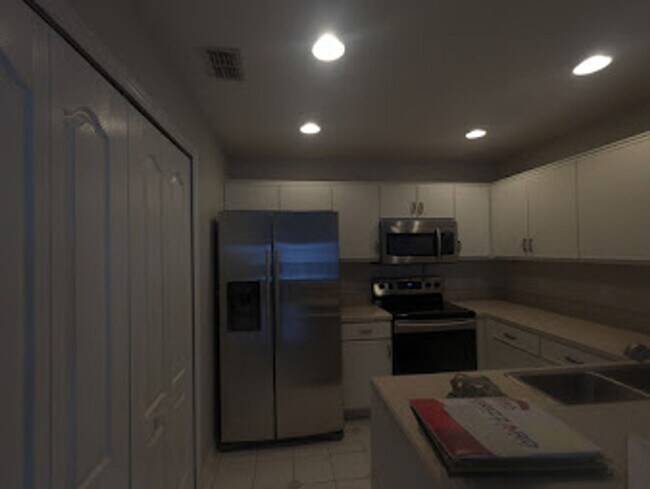 Building Photo - Country Club of Mount Dora Villa