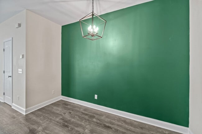 Building Photo - 147 Ainsdale Dr