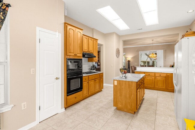 Building Photo - 205 Whispering Wind Dr