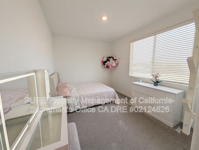 Building Photo - 8840 Boes Wy