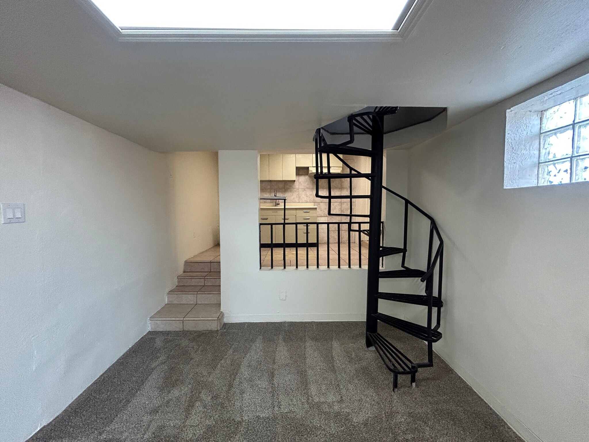 Building Photo - 3062 N 42nd Ave