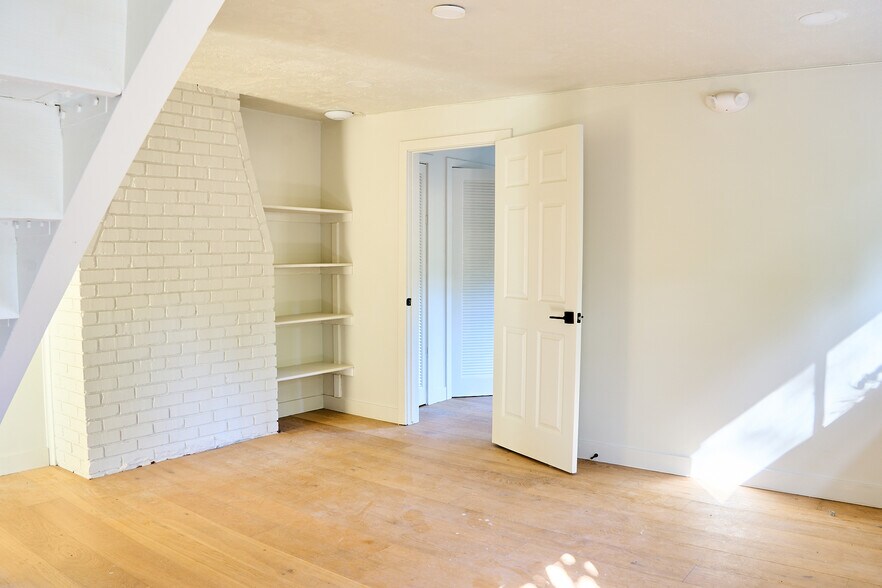 Building Photo - 31660 Pitsch Canyon Rd