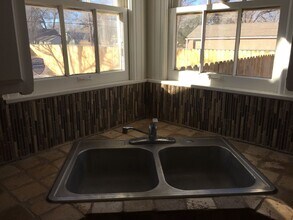 Building Photo - Pre Leasing for Fall 2026!