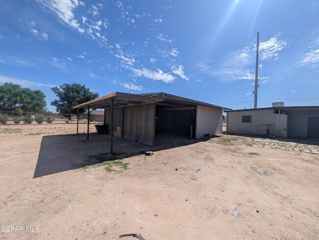 Building Photo - 11841 Socorro Rd