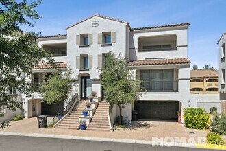 Building Photo - Stunning 3BR Townhouse in North Scottsdale