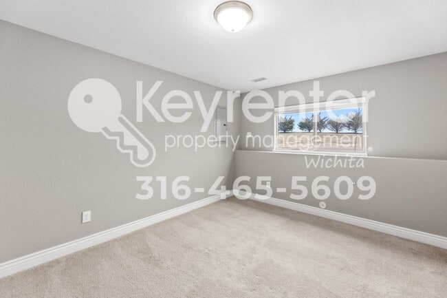 Building Photo - 2315-2317 E Coolwater St Duplex