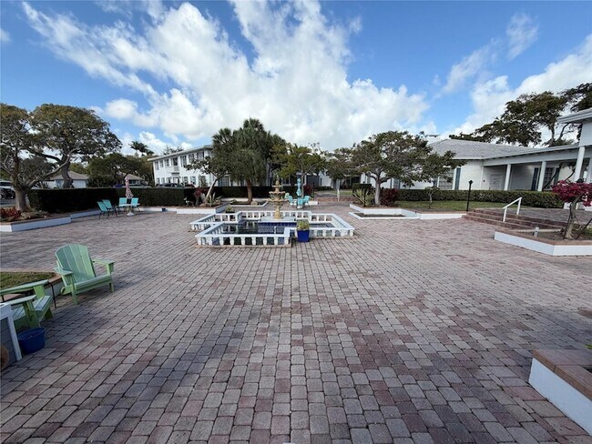 Building Photo - 2151 NE 68th St